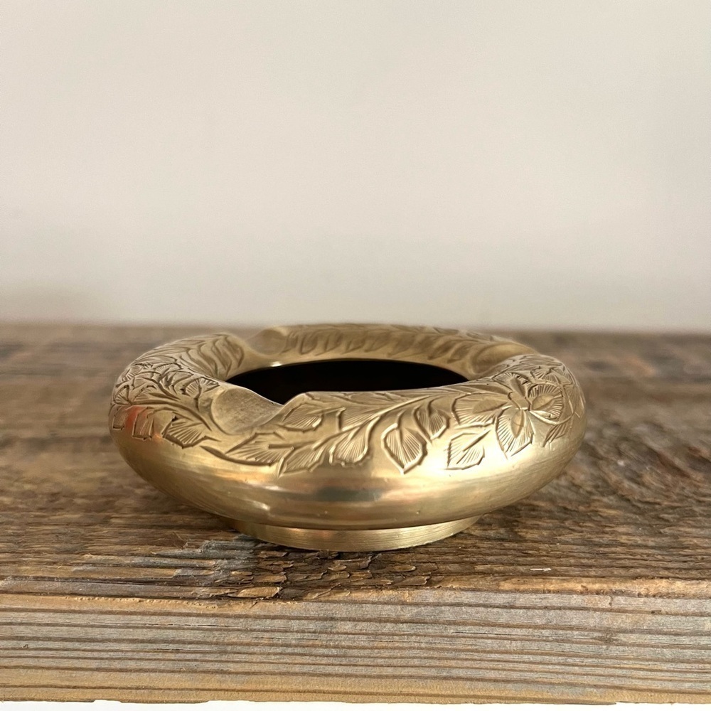 brass round ashtray